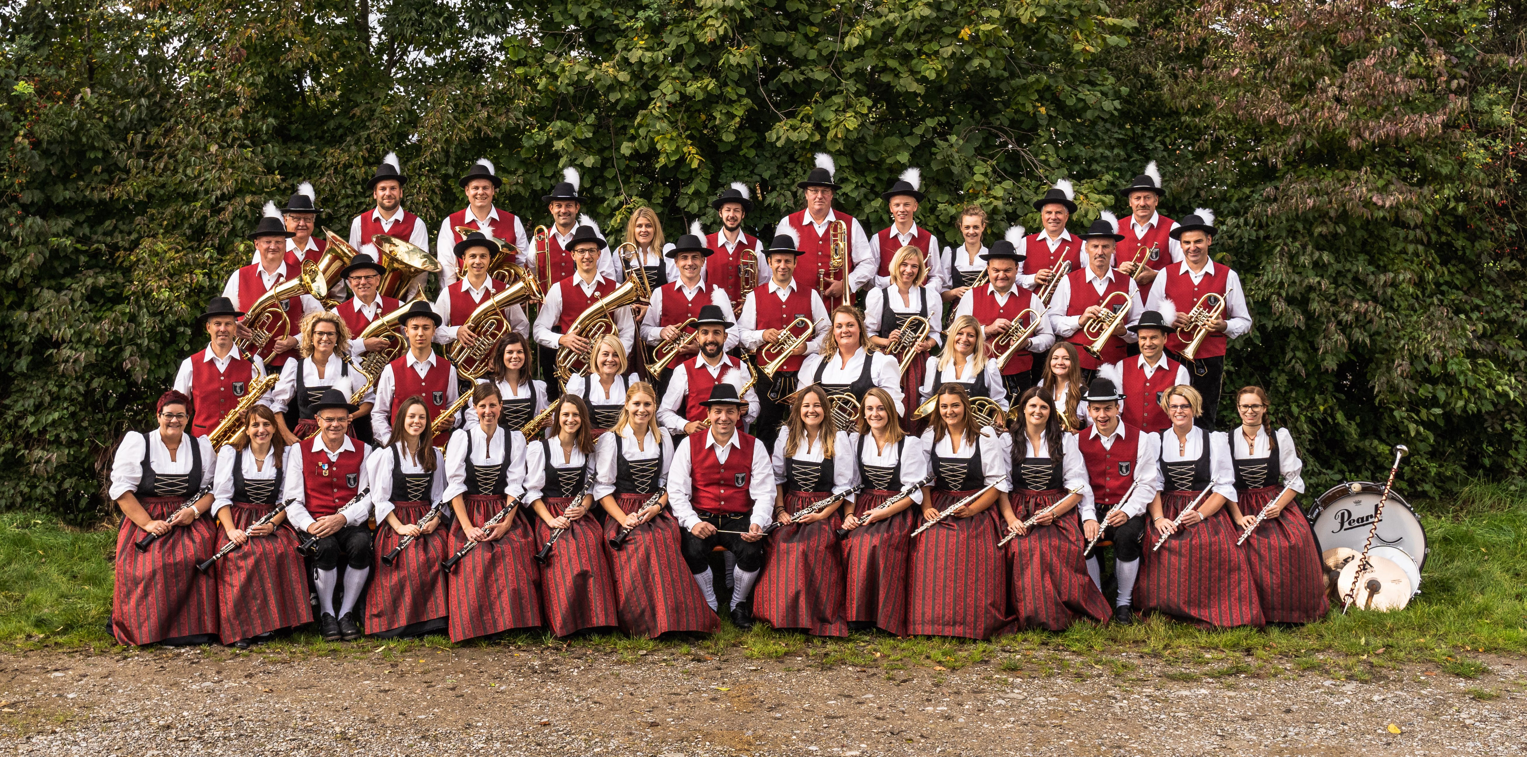 2020 – Gruppenbild aller aktiven Musikerinnen und Musiker des Musikvereins Harmonie Frechenrieden e.V.